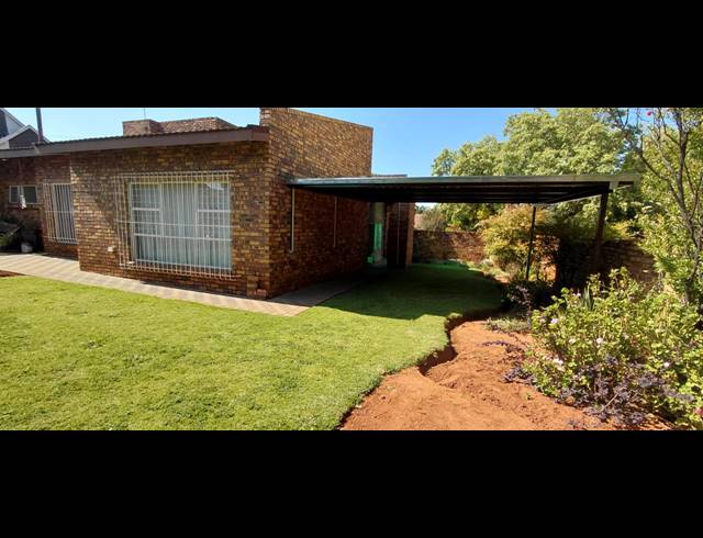 3 BEDROOM FREESTANDING TO LET IN DALPARK PROPER